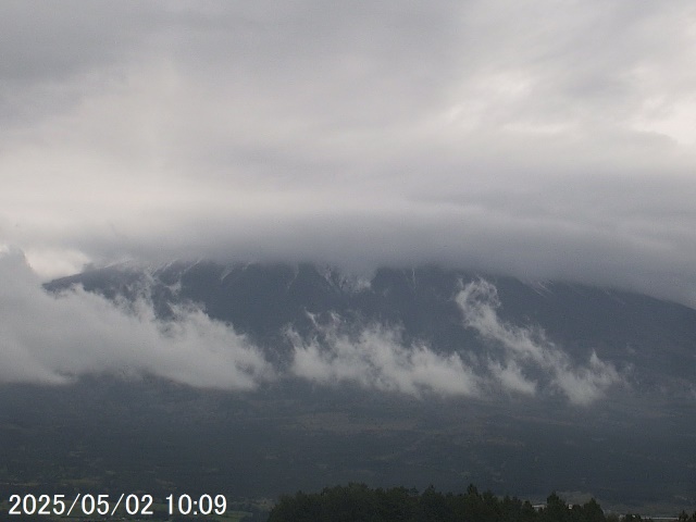 Mt. Fuji seen from Fujinomiya. 