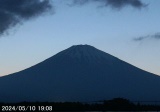 下午7點左右的富士山