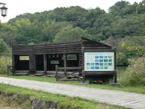 写真：城池野鳥観察小屋