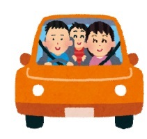イラスト：車に乗っている家族