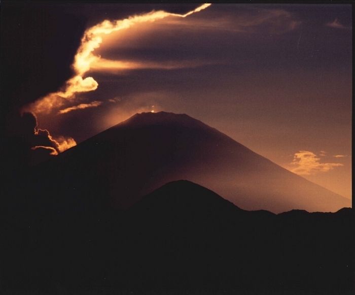 写真：富士山と矢倉岳