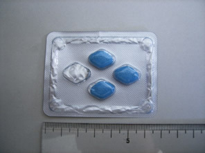 写真：錠剤の形と色1
