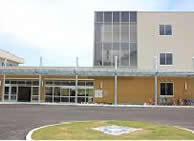 写真：静岡県立清水特別支援学校　外観