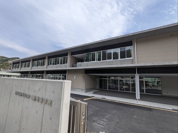 写真：静岡県立沼津工業高等学校　外観
