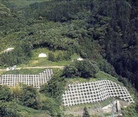 写真:地すべり防止施設2
