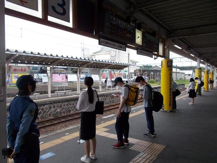 写真：伊豆箱根鉄道における列車警乗の実施