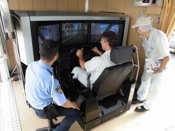 写真：安全運転管理推進事業所での交通安全体験車交通教室