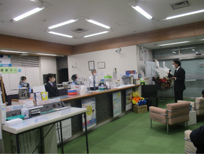 写真：R5.11.28　清水銀行菊川支店おける強盗対処訓練