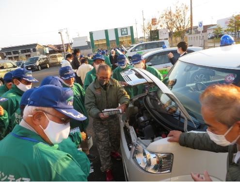写真：11/29　一般社団法人静岡県自動車整備振興会による青色防犯パトロール活動従 事者（車）を対象とした自動車点検講習会の開催