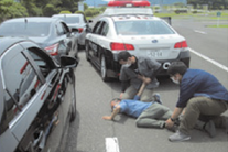 写真:犯人逮捕