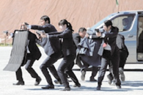 写真:要人の警護