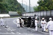 写真:交通事故の捜査