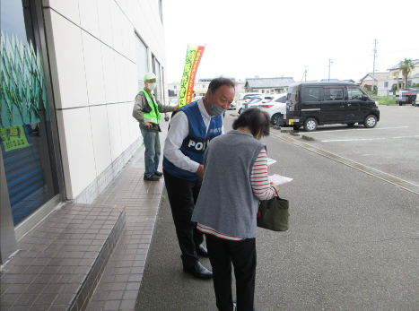 写真：広報活動の様子