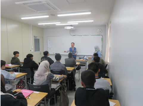 写真：防犯講話の様子