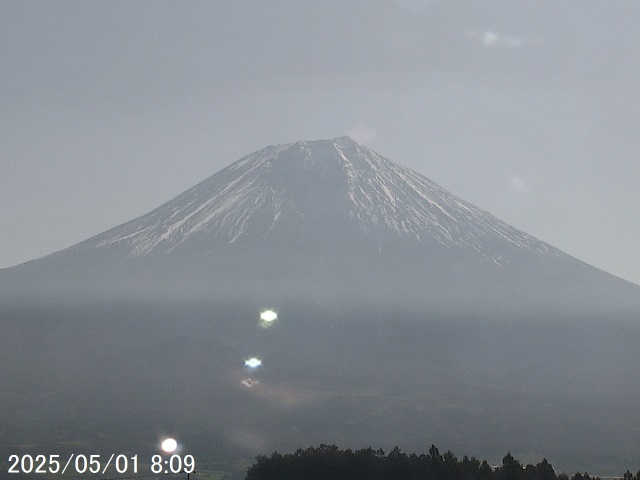 Mt. Fuji seen from Fujinomiya. 