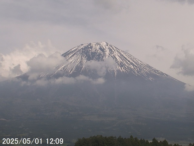 Mt. Fuji seen from Fujinomiya. 