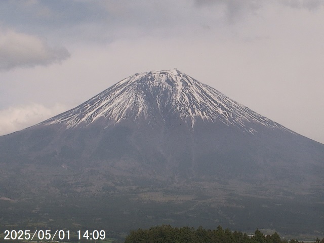 Mt. Fuji seen from Fujinomiya. 