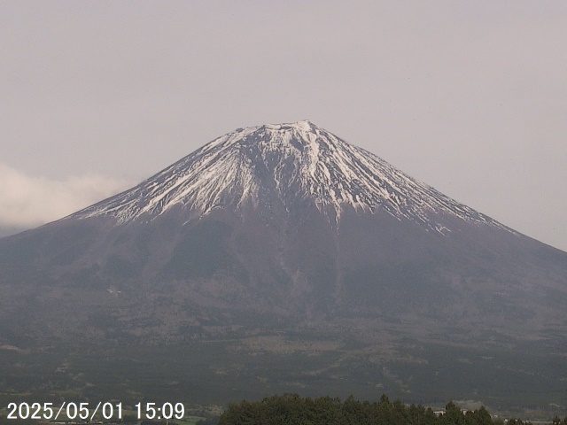 Mt. Fuji seen from Fujinomiya. 