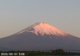 上午5点左右的富士山