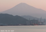 上午5点左右的富士山