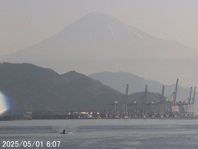 Mt. Fuji seen from Shimizu. 