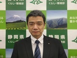 写真：くらし・環境部長　縣 茂樹