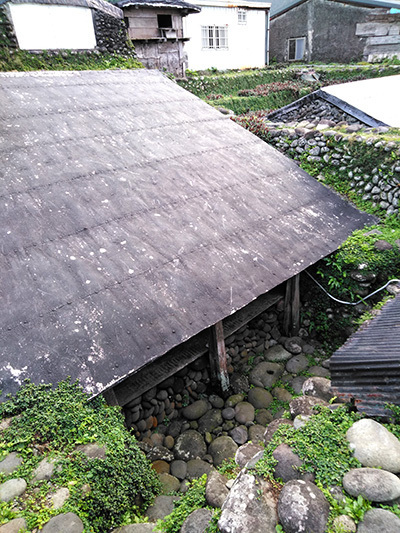 写真：達悟族の住居