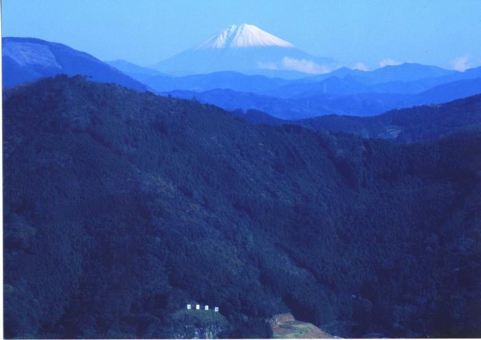 写真：浜松市北区引佐町奥山（信号手前左折）