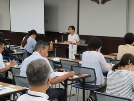 写真　市町担当研修会　講師