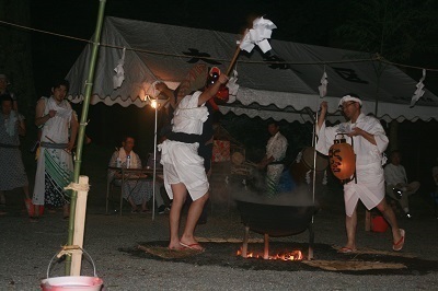 写真：沼田・大坂の湯立神楽（大坂の湯立神楽）