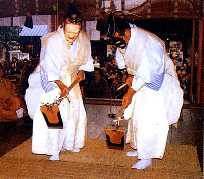 写真：三島神社のお田打ち