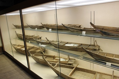 写真：大瀬神社奉納漁船模型