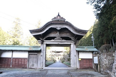 写真：静居寺惣門