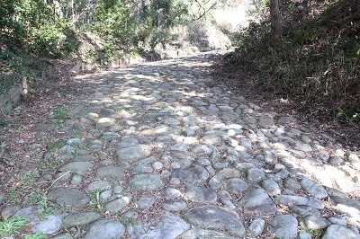 写真：東海道菊川坂石畳