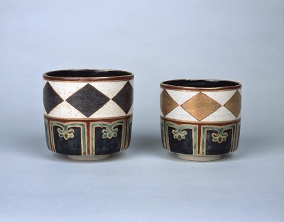 【本日特価】 一対 乾隆御製 金彩 色絵 煎茶碗 専用 中国 印材 獅子 田黄 工芸品
