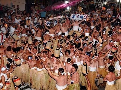 写真：見付天神裸祭