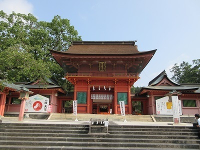 写真：富士山本宮浅間大社社殿　弊殿、拝殿、樓門、透塀二棟