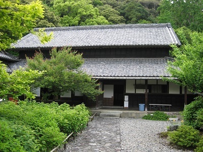 写真：大鐘家住宅（静岡県牧之原市片浜）　主屋・長屋門