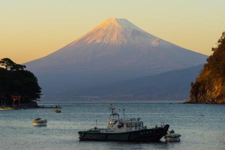 入選駿河湾に浮かぶ富士