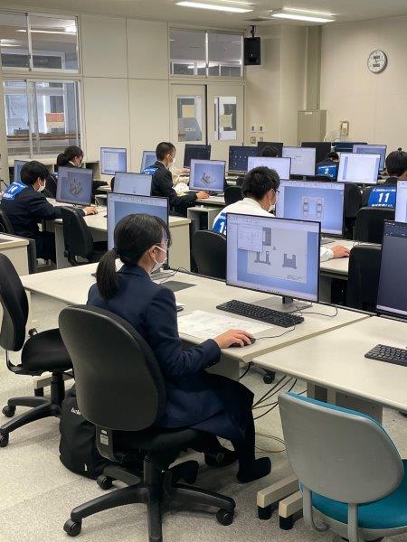 写真：機械製図CAD　総合4