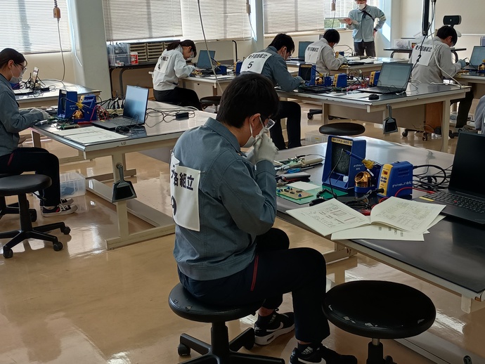 r7電子回路3