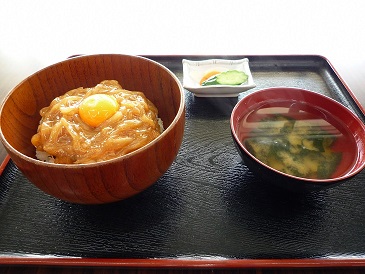 写真:沖あがり食堂夕陽丼