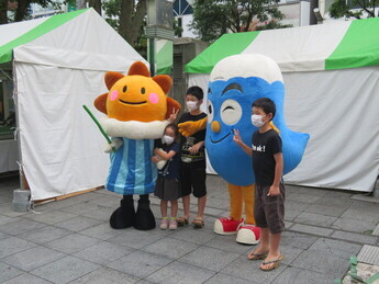写真:ふじっぴーとこどもたち
