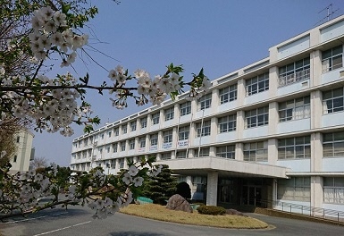 写真：静岡県立磐田北高等学校　外観1