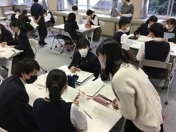 写真：学習の様子