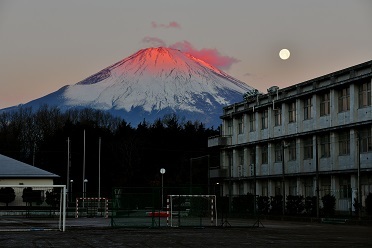 写真：静岡県立小山高等学校　外観