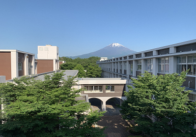 写真：静岡県立小山高等学校　外観