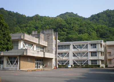写真：校舎