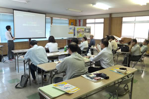 写真:わた寝具商工組合 講座の様子
