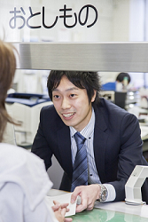 写真:職場の様子1 総務_会計課